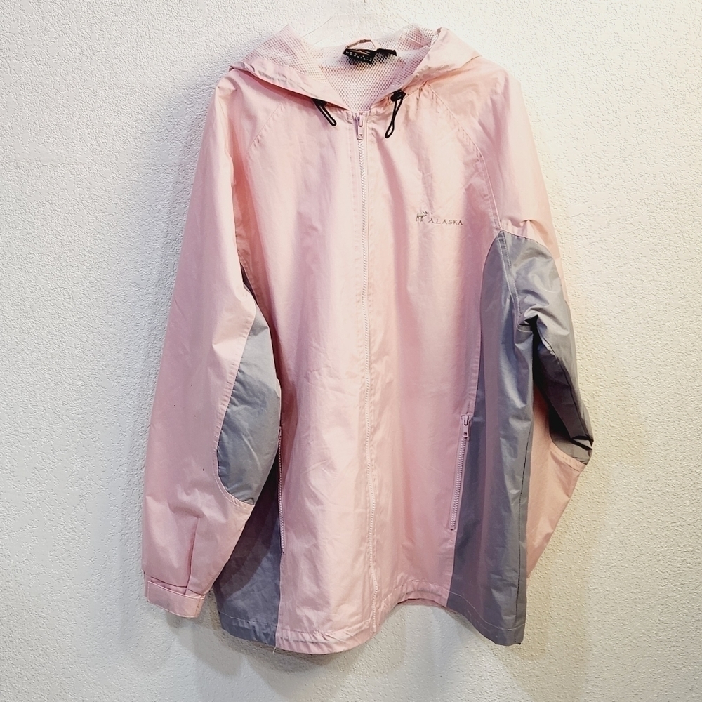Prairie Mountain Pink and Gray Wind/Rain Breaker Size: XL